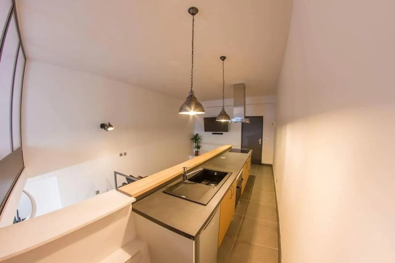 Joli Loft Atypique - Metro Valmy Apartamento Lyon