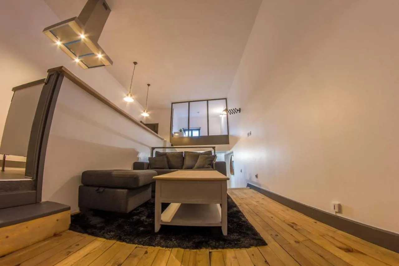 Joli Loft Atypique - Metro Valmy Apartamento Lyon